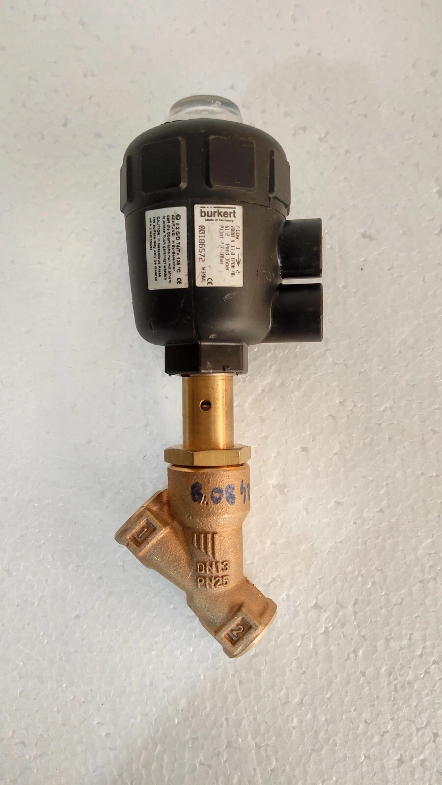 Bürkert 2000 A 25,0 Pneumatic Angle Valve NBR RG G1 Pmed 16 Bar Pilot 1,9-10 Bar